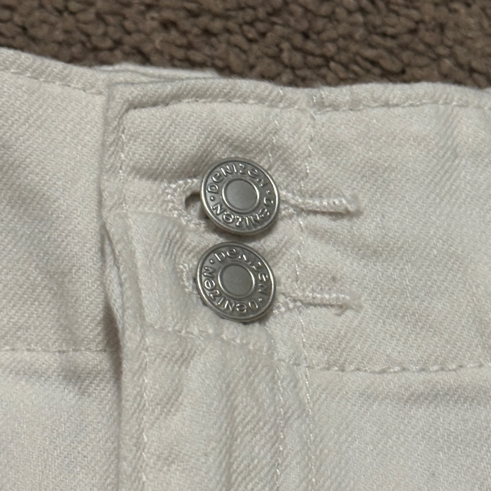 Denizen by Levi’s White Cotton Denim Shorts-Sz 10-Loose A-Line Style-Relaxed Fit - Picture 5 of 10